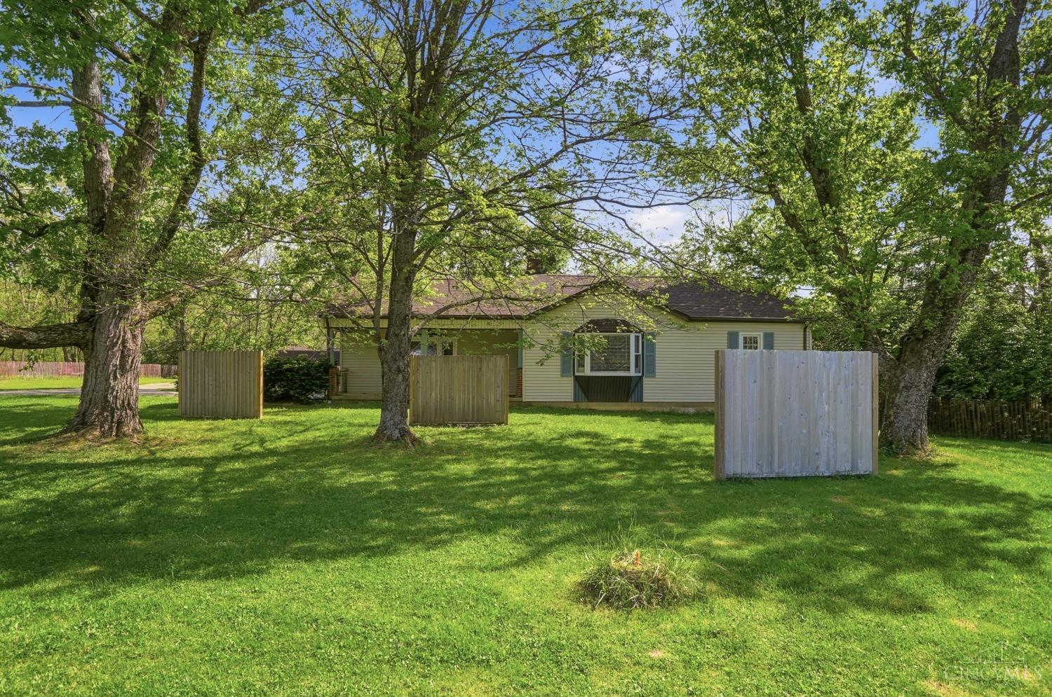 5827 Lake Road