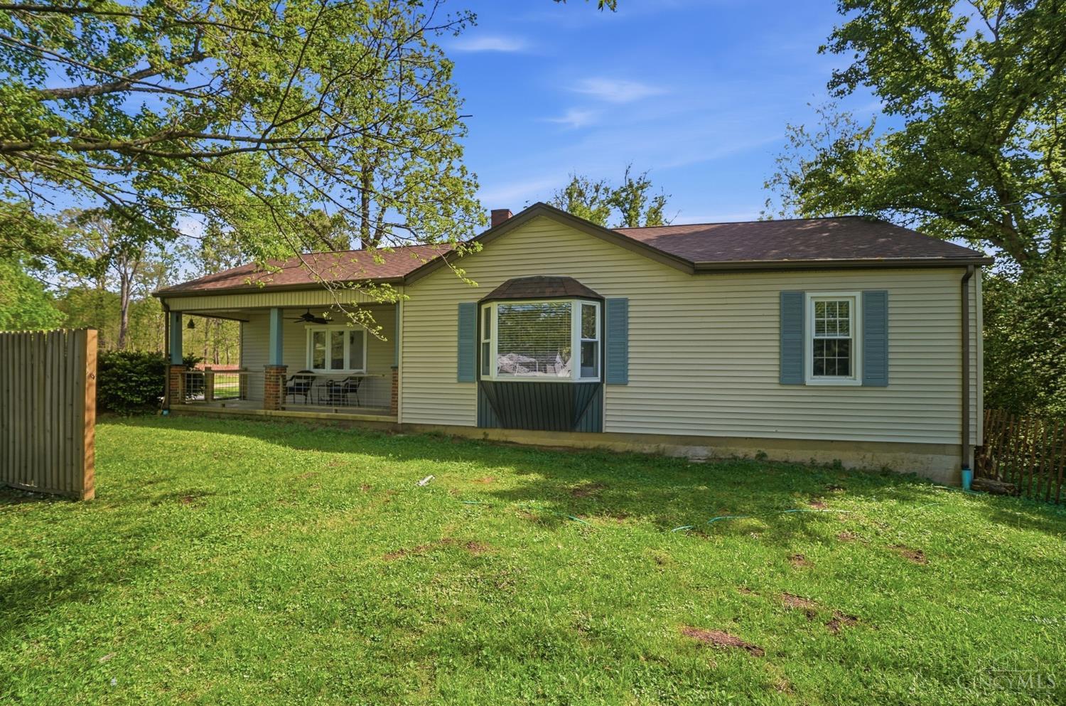 5827 Lake Road
