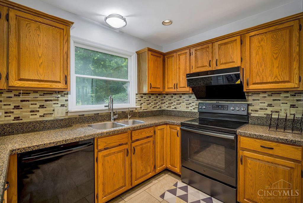 1481 Dana Drive, Oxford, Ohio image 10