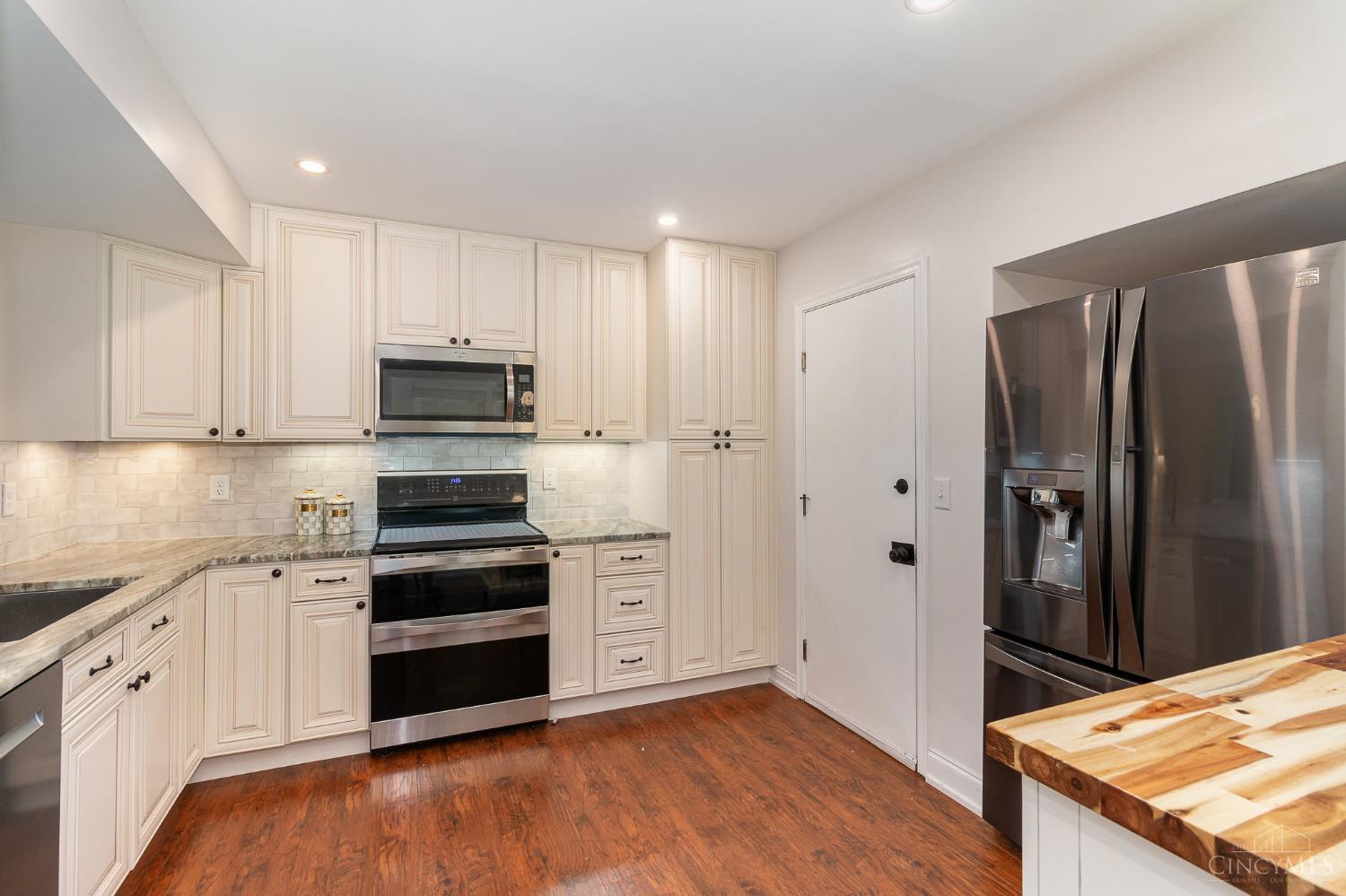 1732 Emerald Glade Lane #6D, Anderson Twp, Ohio image 3