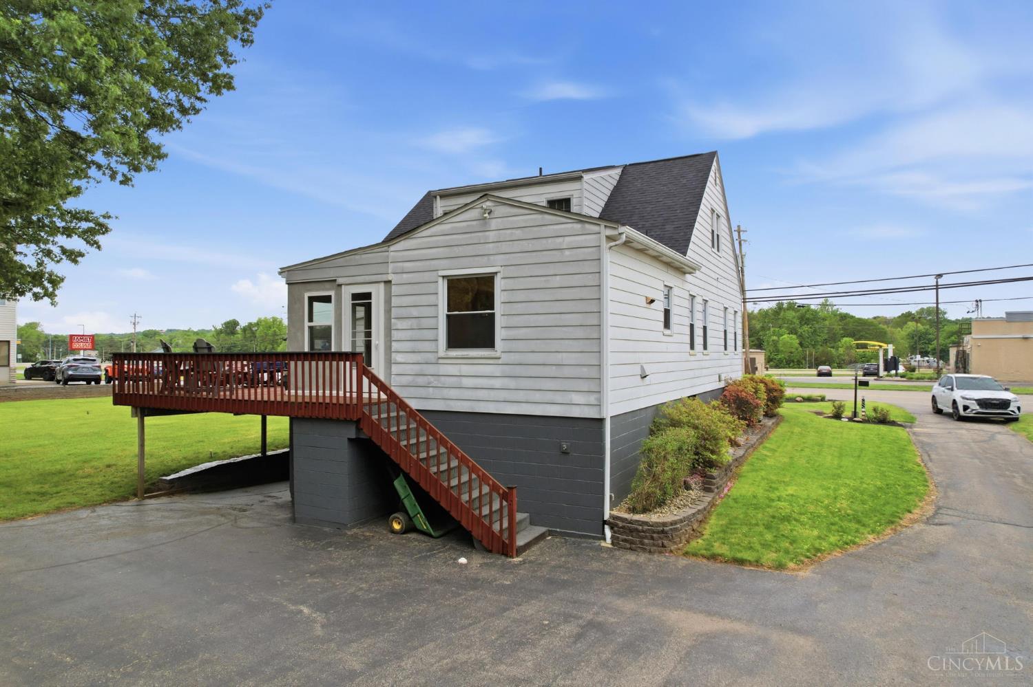 1042 Old US Rt 52