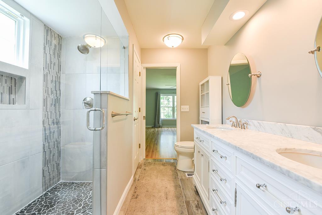993 Wittshire Lane, Anderson Twp, Ohio image 18