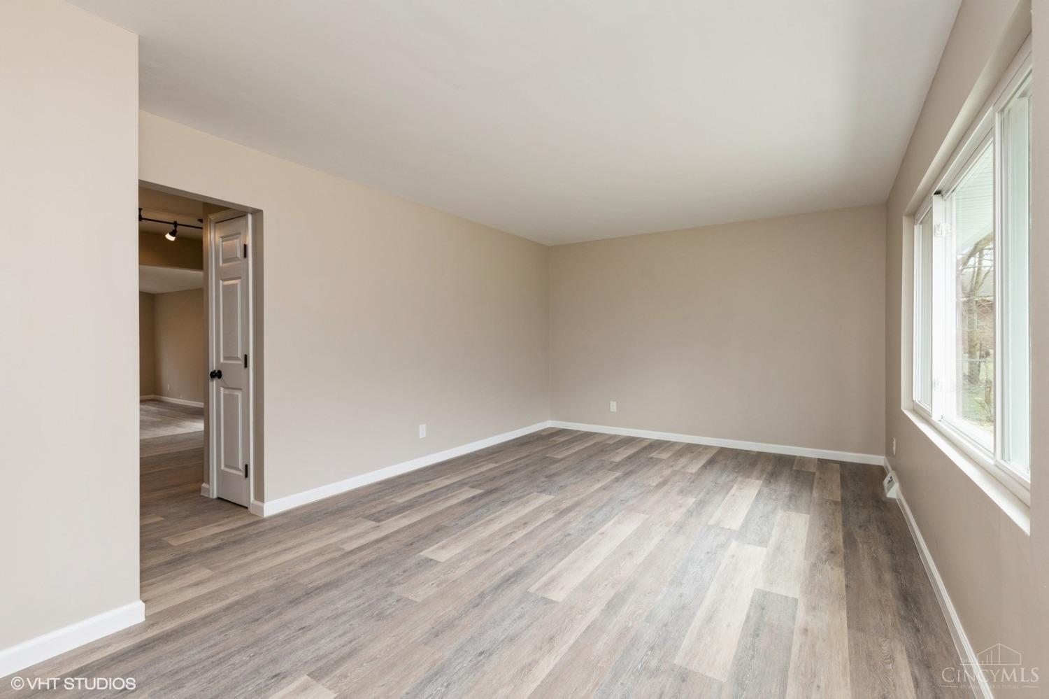 5007 Catalina Court, Middletown, Ohio image 6