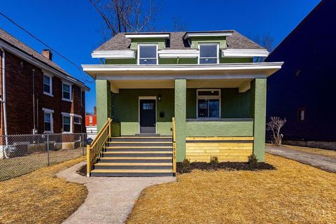 Photo of 1930 Kinney Avenue, Cincinnati, OH 45207 (MLS # 1867565)