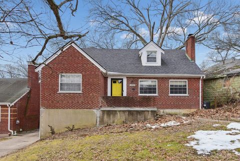 Photo of 3359 Felicity Drive, Cincinnati, OH 45211 (MLS # 1868978)