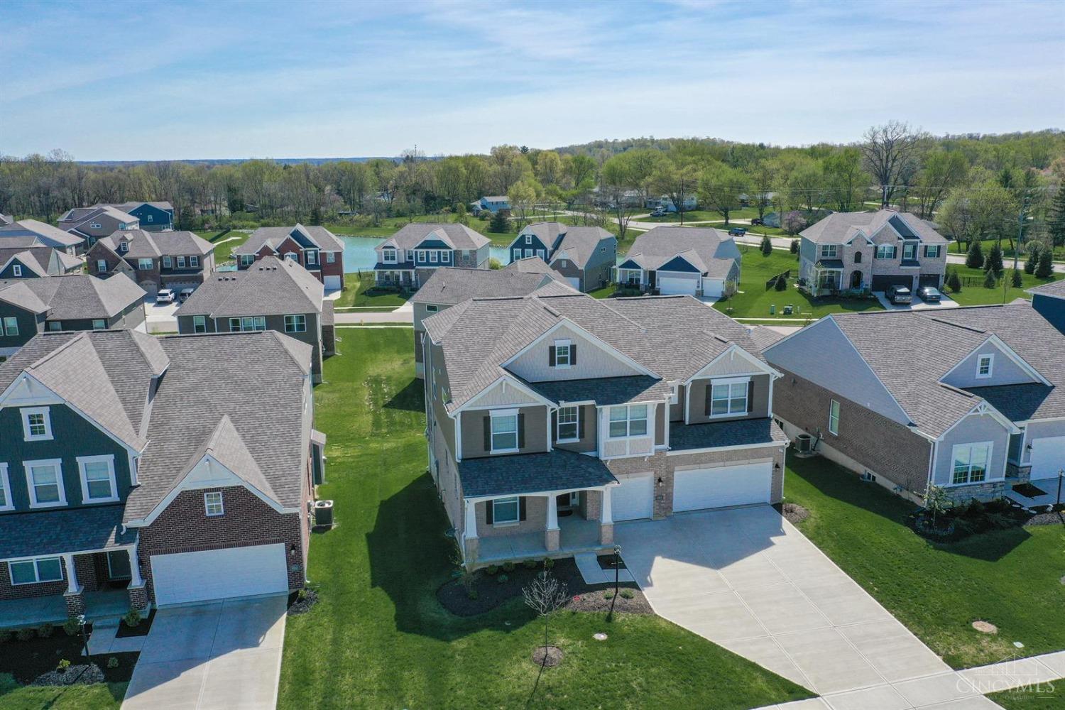 684 Newton Drive, Beavercreek, Ohio image 2