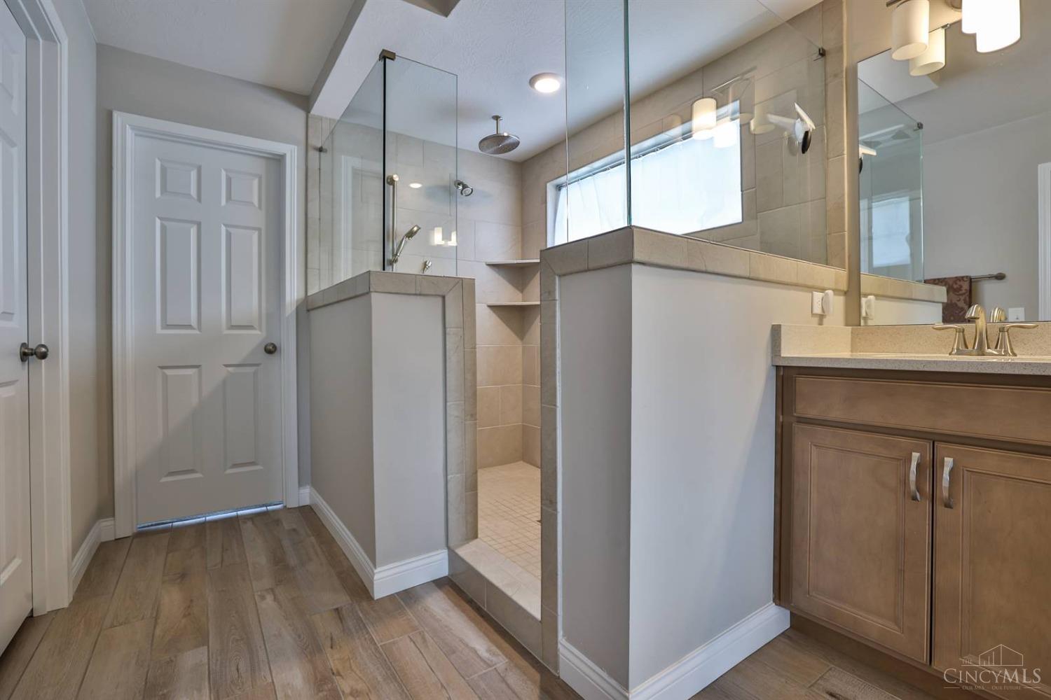 684 Newton Drive, Beavercreek, Ohio image 33