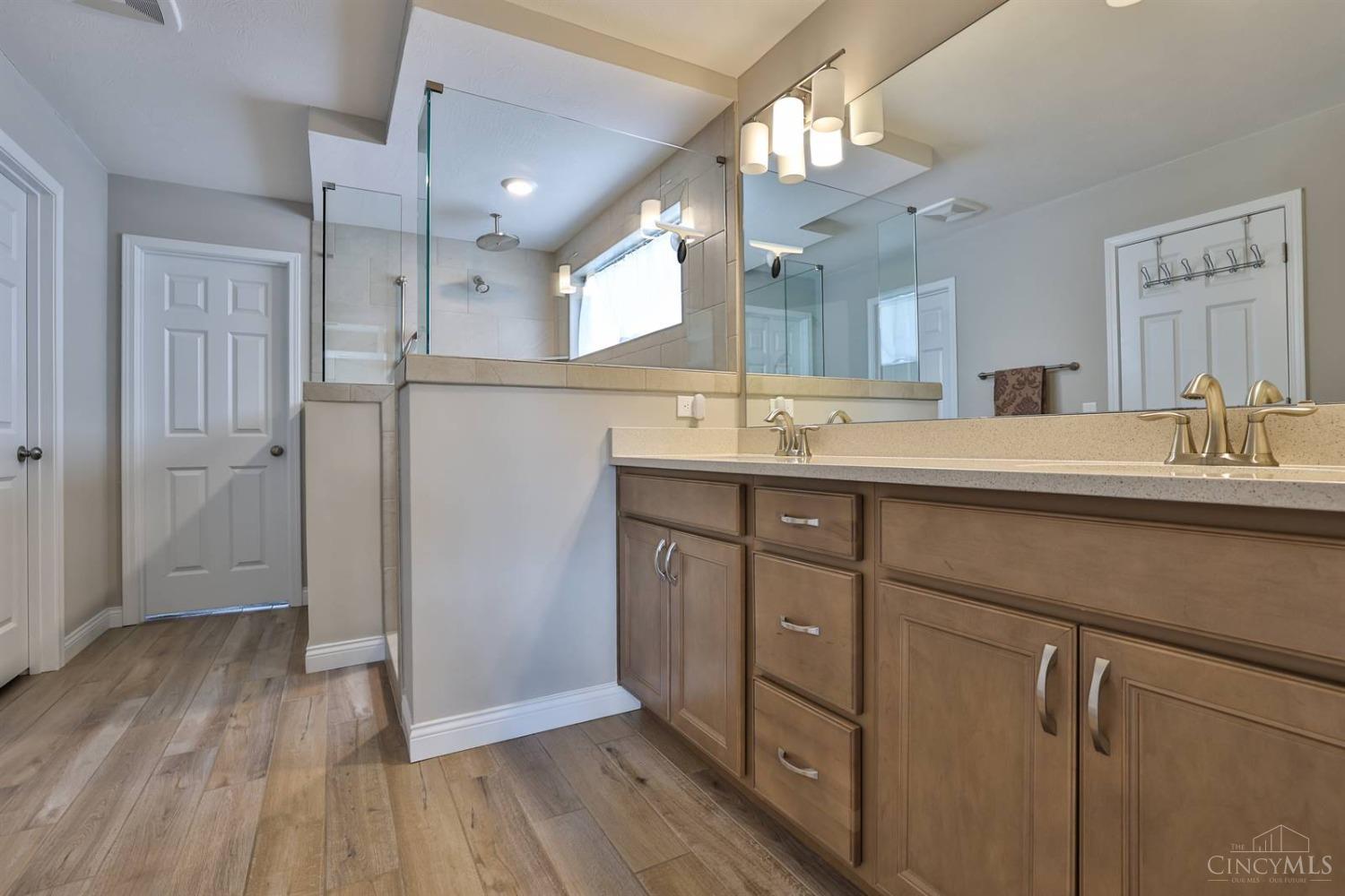 684 Newton Drive, Beavercreek, Ohio image 32