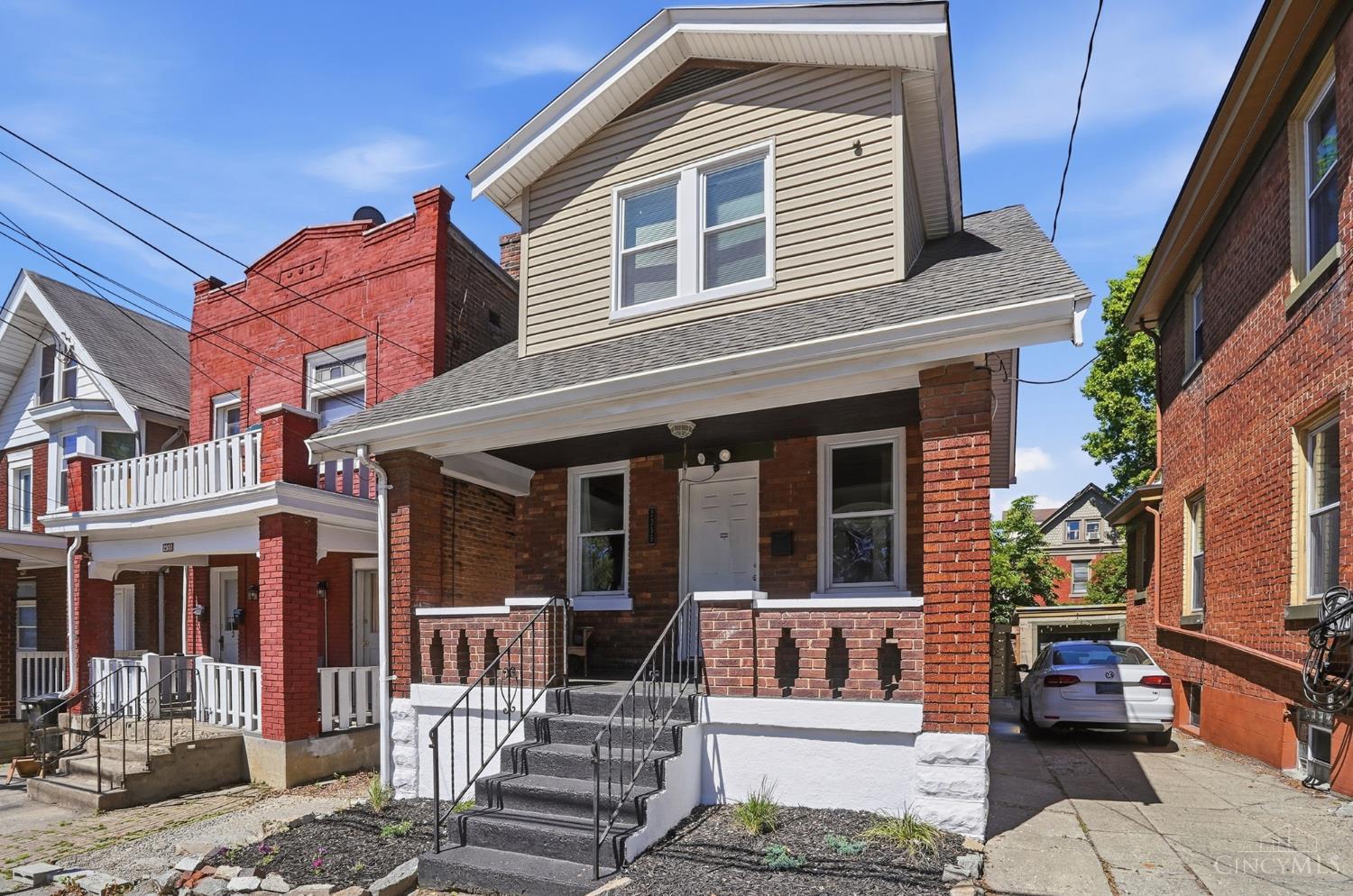 2355 Chickasaw Street