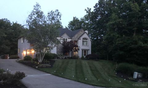 Photo of 684 Balbriggan Court, Anderson Township, OH 45255 (MLS # 1866414)