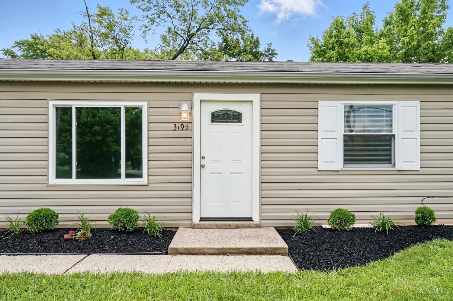 3195 Deshler Dr, Colerain Twp, Ohio image 3