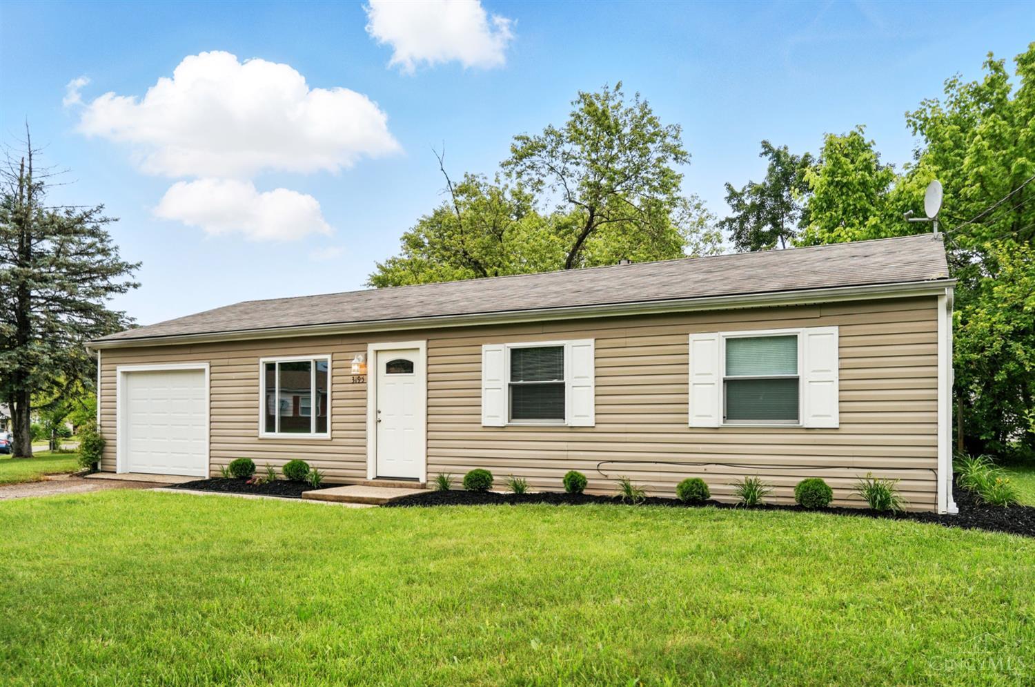 3195 Deshler Dr, Colerain Twp, Ohio image 2