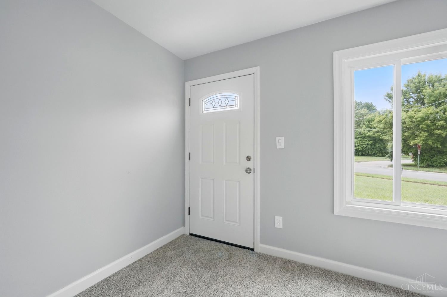 3195 Deshler Dr, Colerain Twp, Ohio image 4