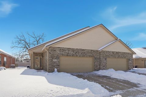 Photo of 341 Lauryn Meadows Court, Fairfield, OH 45014 (MLS # 1867470)