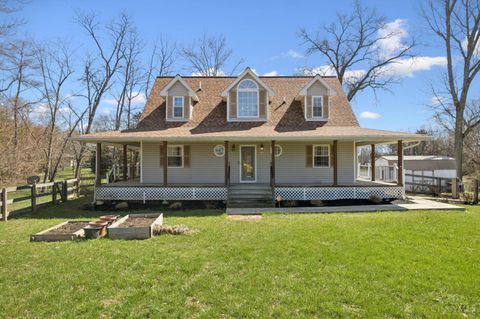 Photo of 1132 Lorelei Drive, Perry Township, OH 45118 (MLS # 1871349)