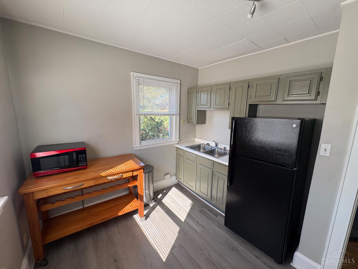 Cincinnati, Ohio 45217, United States, 1 Bedroom Bedrooms, ,1 BathroomBathrooms,Residential,Active,231602