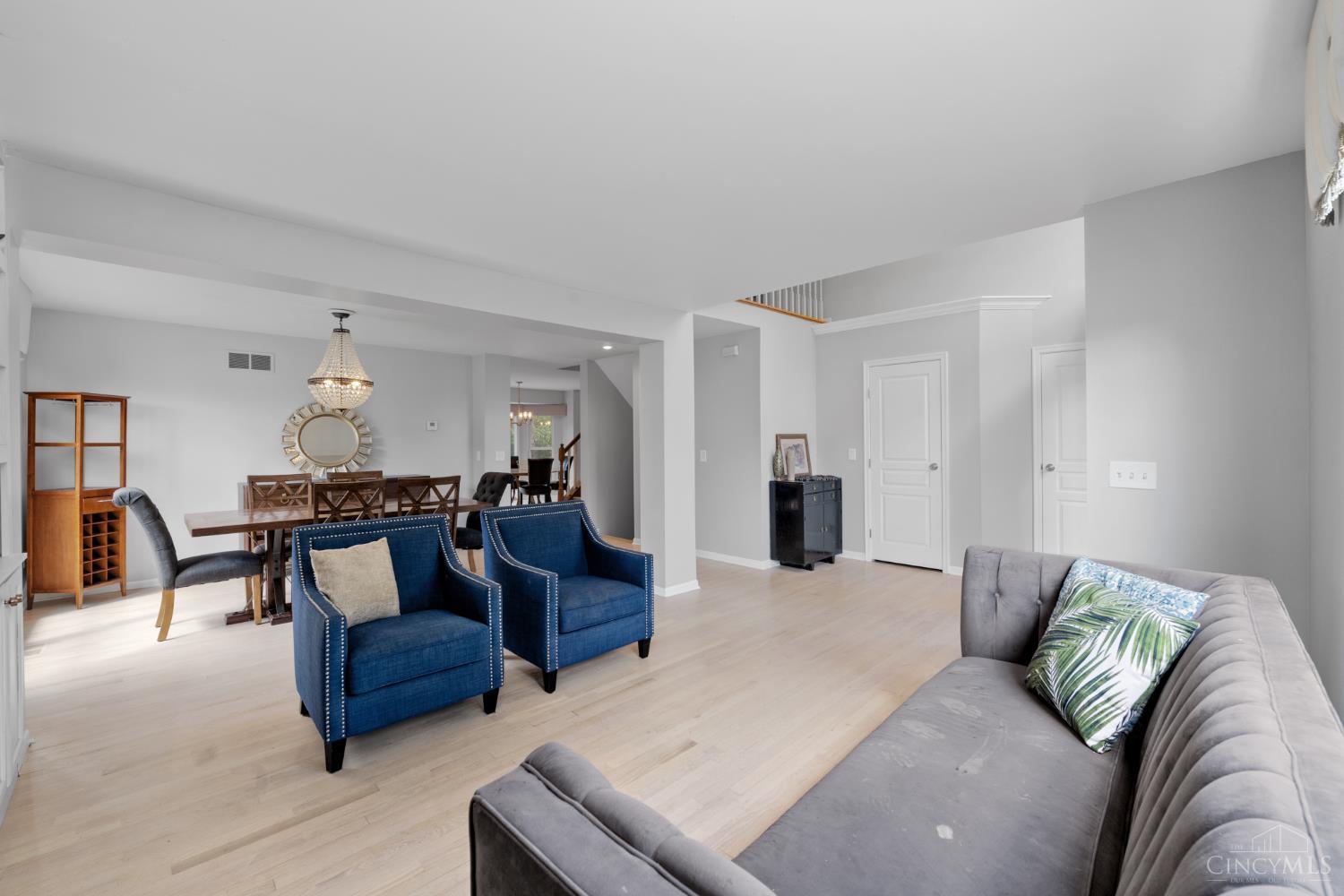 211 Silver Fox Court