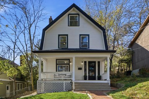 Photo of 3645 Russell Avenue, Cincinnati, OH 45208 (MLS # 1862279)