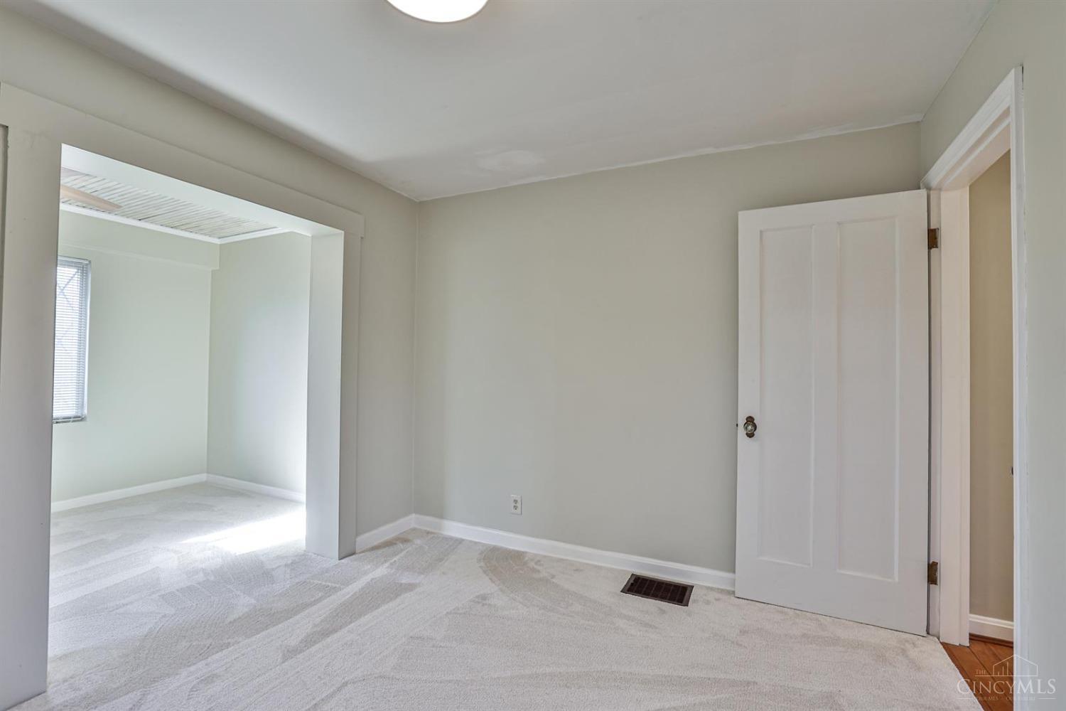 3862 Kilbourne Avenue, Cincinnati, Ohio image 37