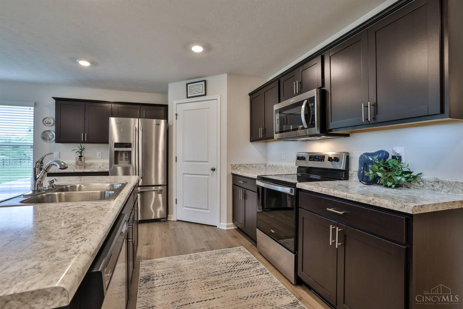 5041 Lakeview Drive, Morrow, Ohio image 17