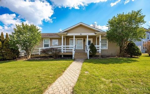 Photo of 10 Reaghs Way, Oxford, OH 45056 (MLS # 1870398)