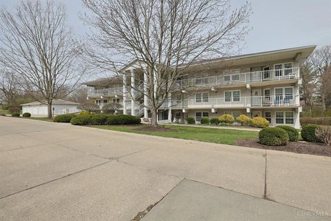 Photo of 7630 Cheviot Road #105, Cincinnati, OH 45247 (MLS # 1872415)