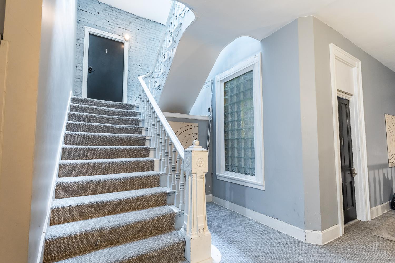 720 Main Street 4