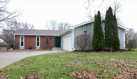 Photo of 5015 Nighthawk Drive, Green Township, OH 45247 (MLS # 1864666)