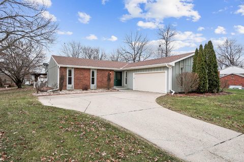 Photo of 5015 Nighthawk Drive, Green Township, OH 45247 (MLS # 1864666)