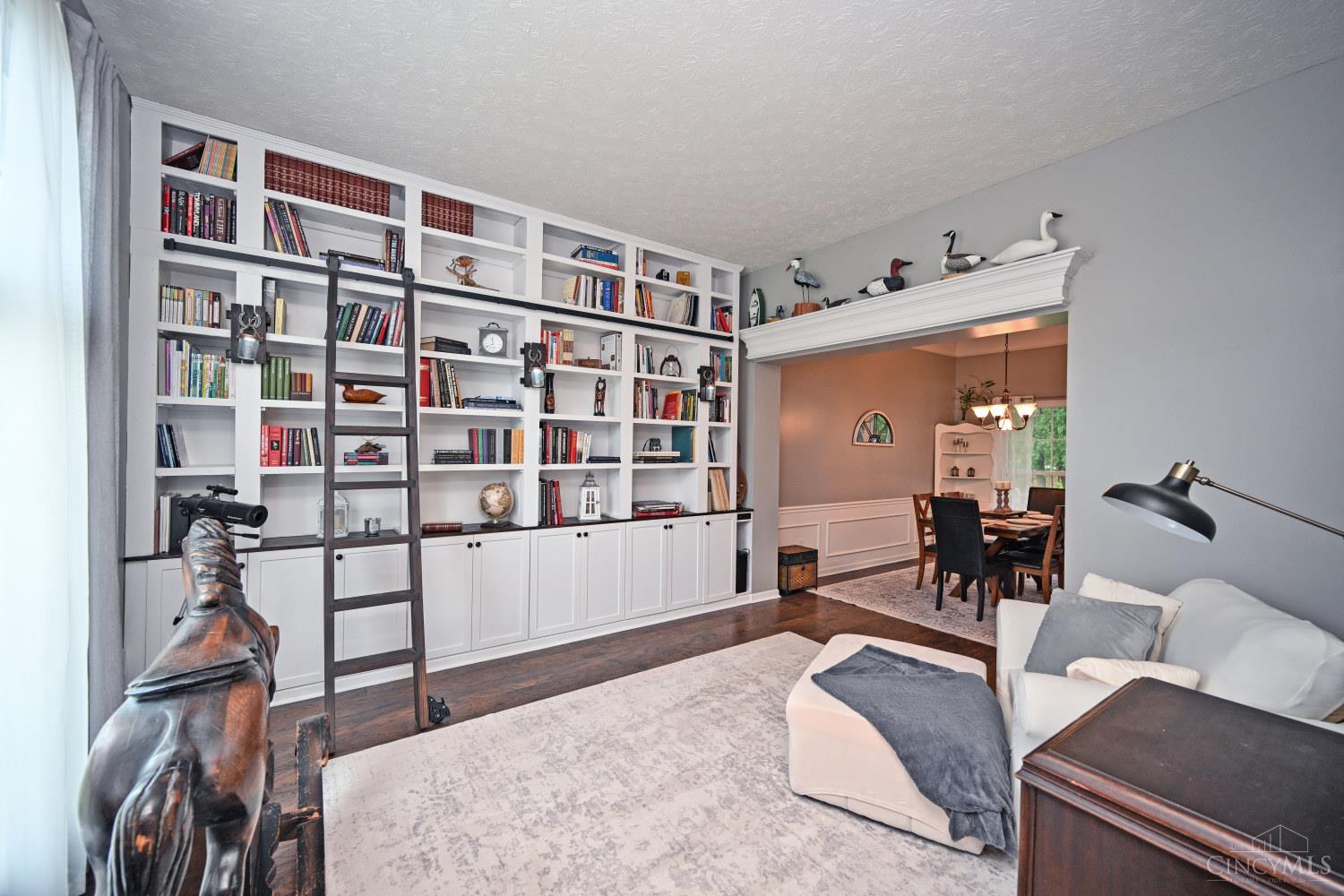 3669 Shorewood Drive