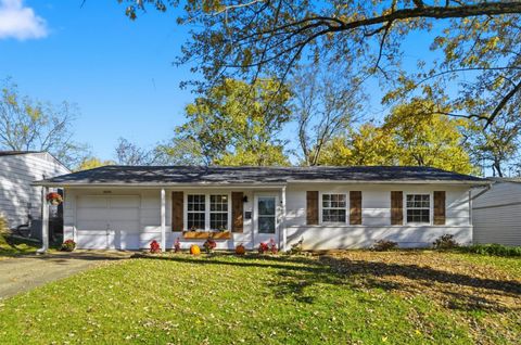 Photo of 10044 Crusader Drive, Colerain Township, OH 45251 (MLS # 1869310)