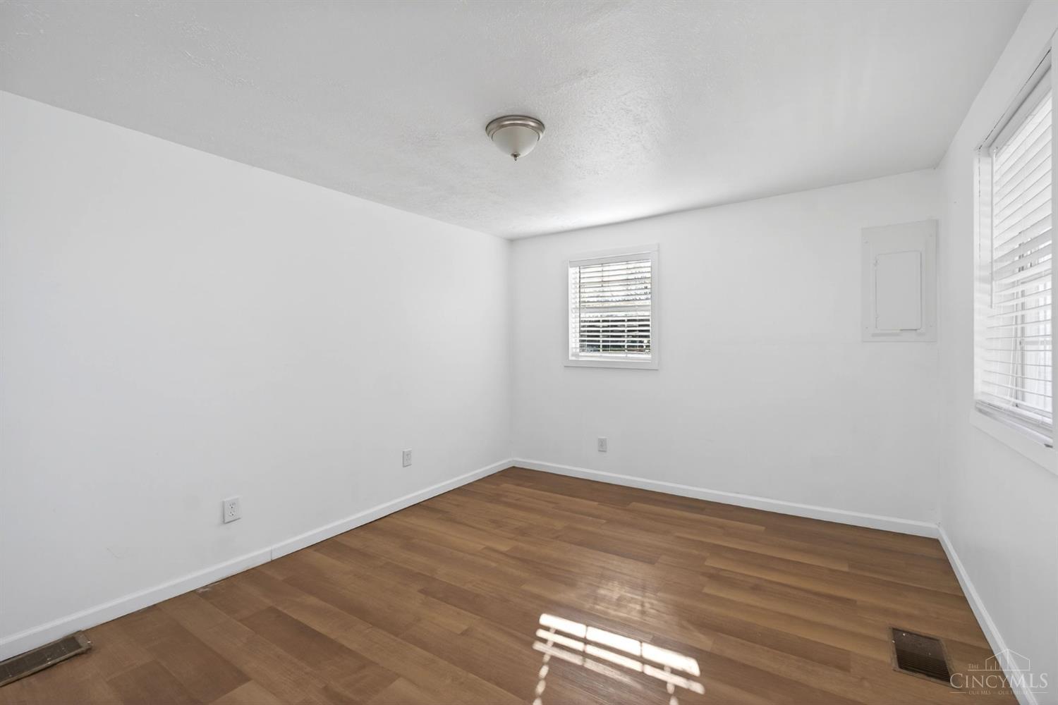 492 Seven Mile Avenue