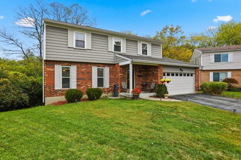 Photo of 1006 Hearthstone Drive, Springfield Township, OH 45231 (MLS # 1870662)