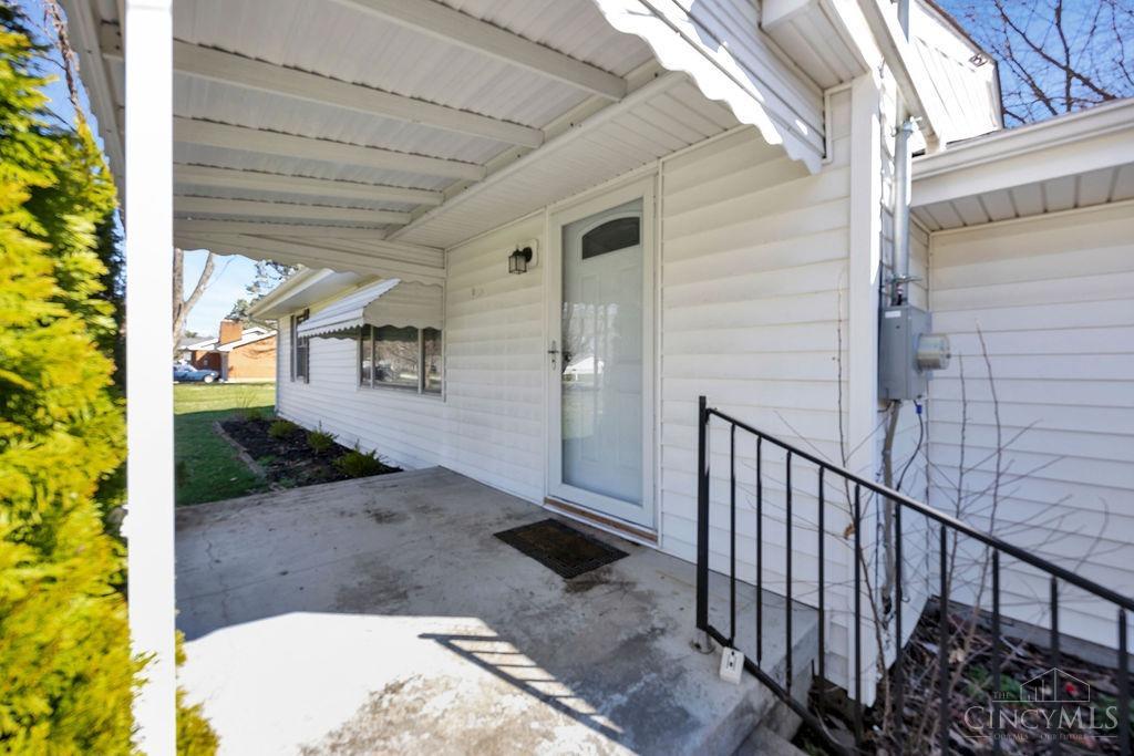 5538 Tallawanda Drive, Fairfield, Ohio image 24