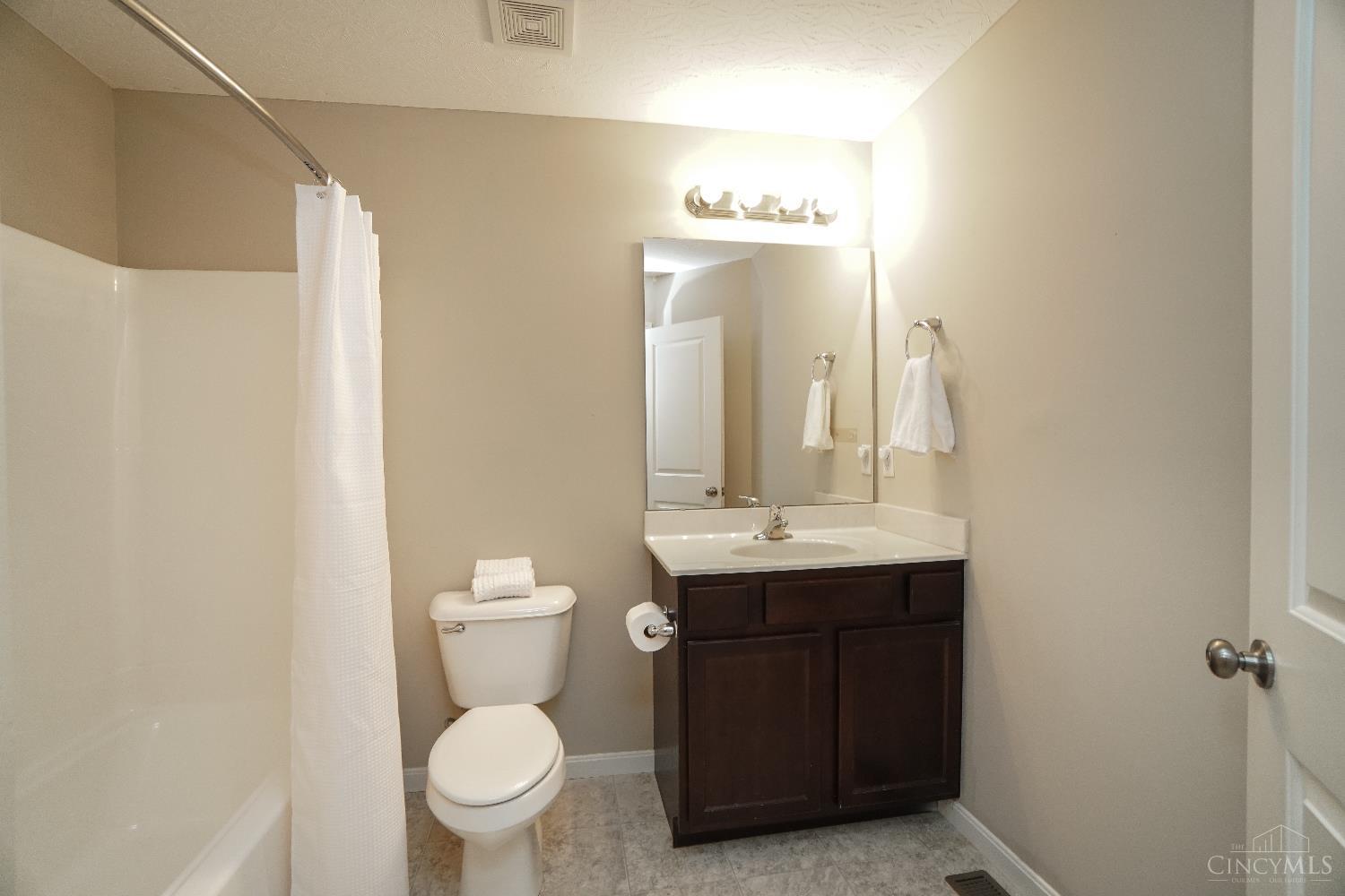807 Morgan Drive, Monroe, Ohio image 18