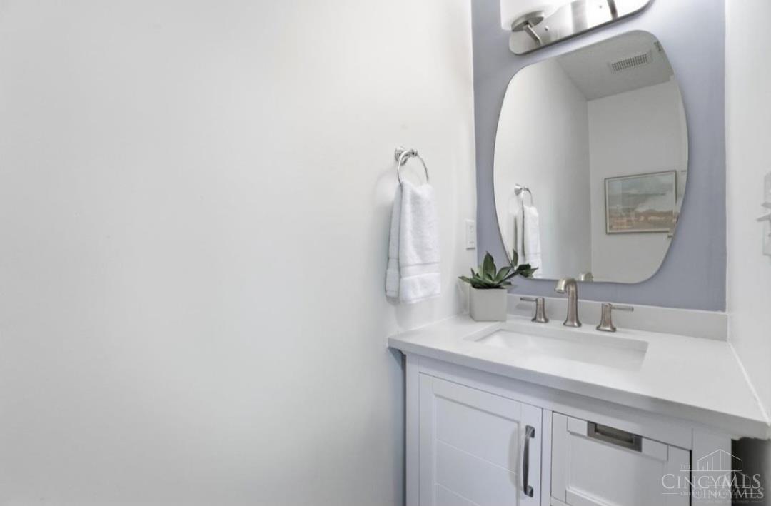 5281 Woodcliff Court