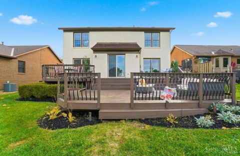 Photo of 5281 Woodcliff Ct, Beckett Ridge, OH 45069 (MLS # 1874249)