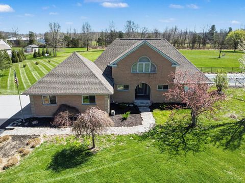 Photo of 4520 Shepherds Way, Batavia Township, OH 45103 (MLS # 1873402)