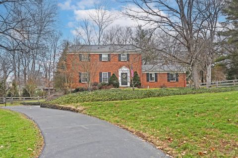 Photo of 6116 Shadowslope Lane, Anderson Township, OH 45244 (MLS # 1864766)