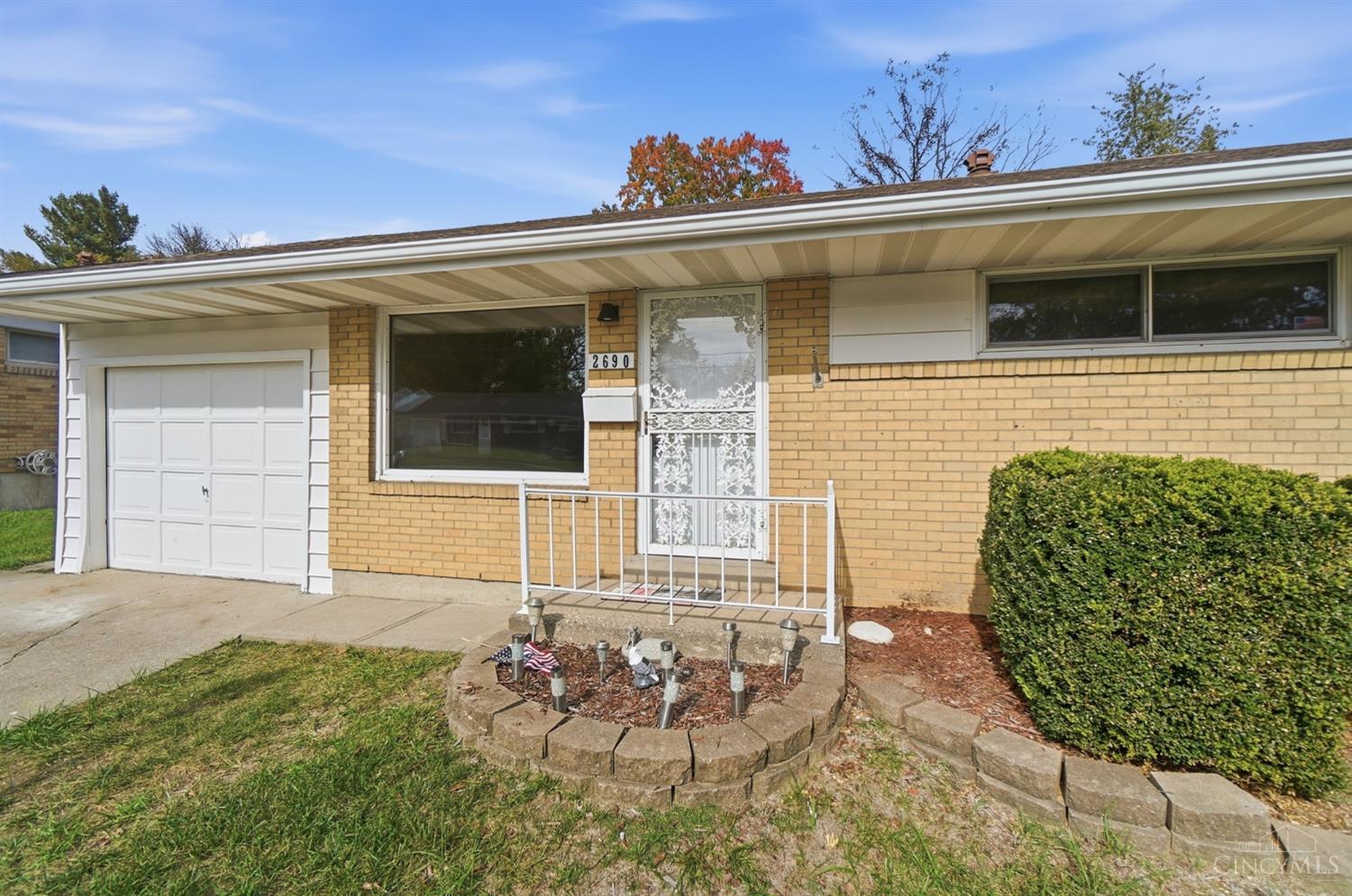 2690 Royal Glen Drive