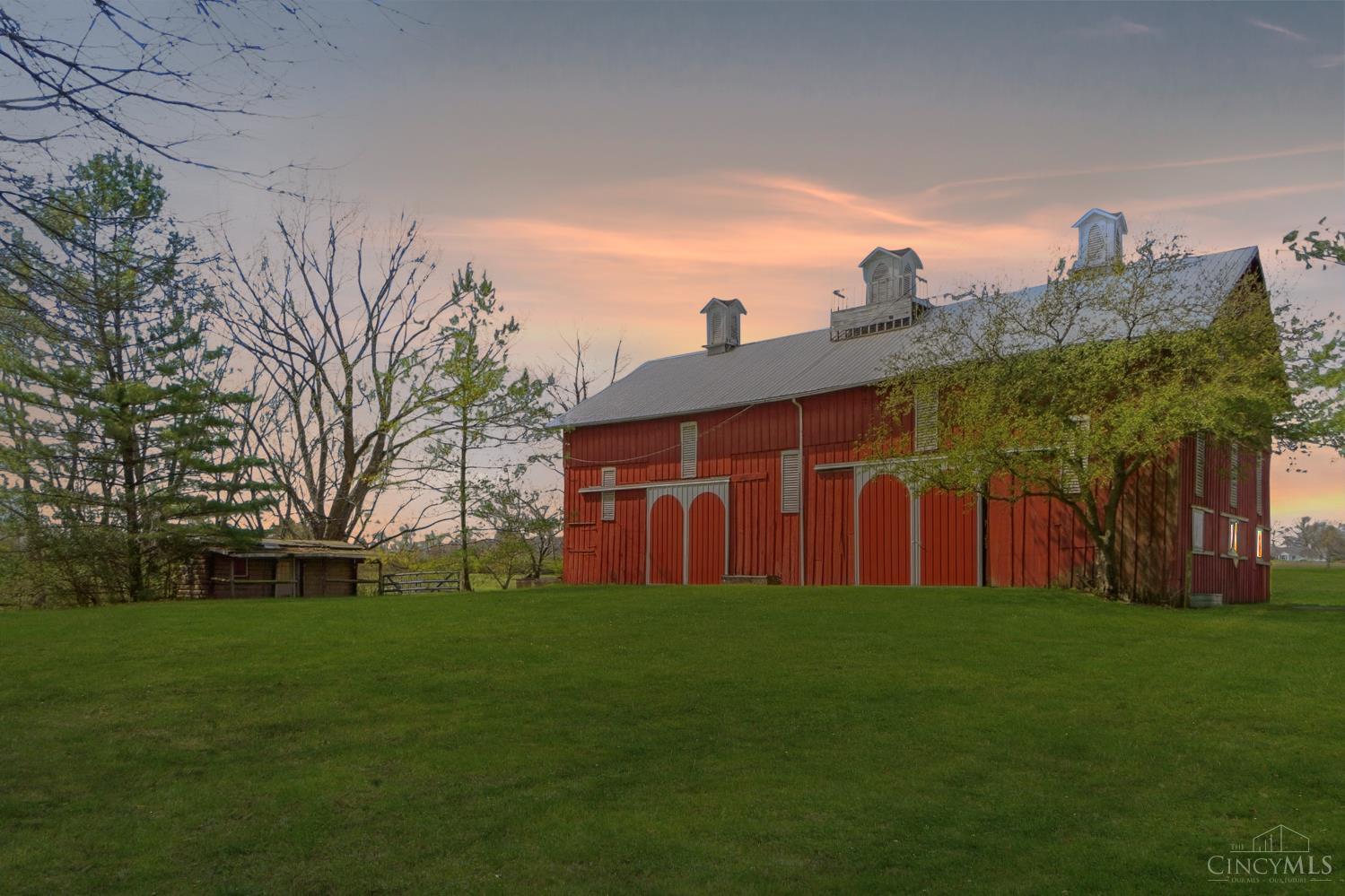 6243 S Dixie Highway