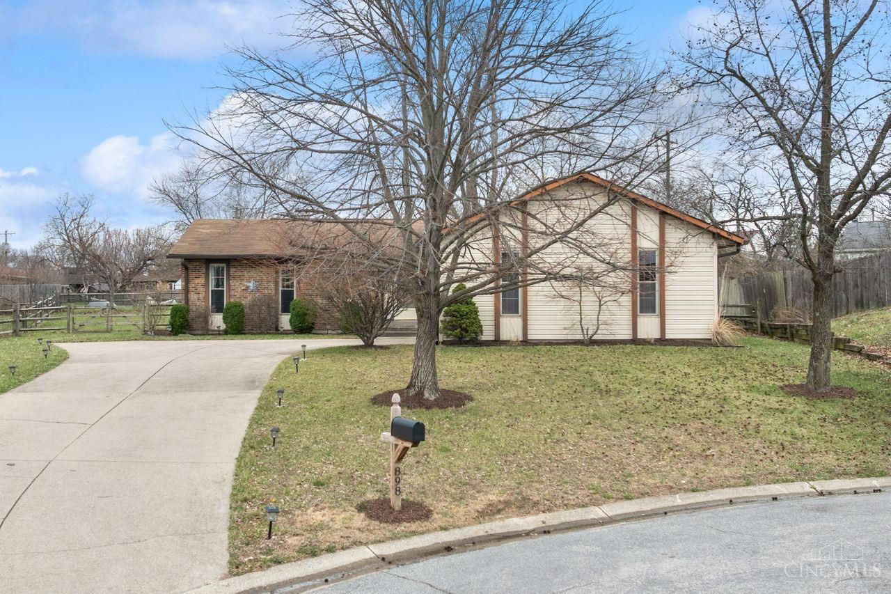898 Kenwood Court, Monroe, Ohio image 3