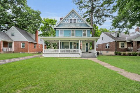 Photo of 3309 Epworth Avenue, Cincinnati, OH 45211 (MLS # 1881286)