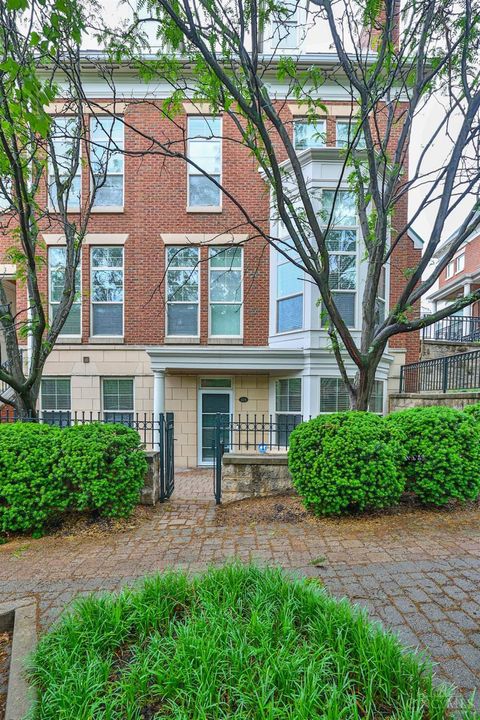 224 Stetson Street, Cincinnati, OH 45219 - #: 1841717