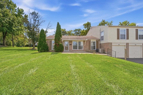 Photo of 8 Sunnyside Drive, Fairfield, OH 45014 (MLS # 1892862)