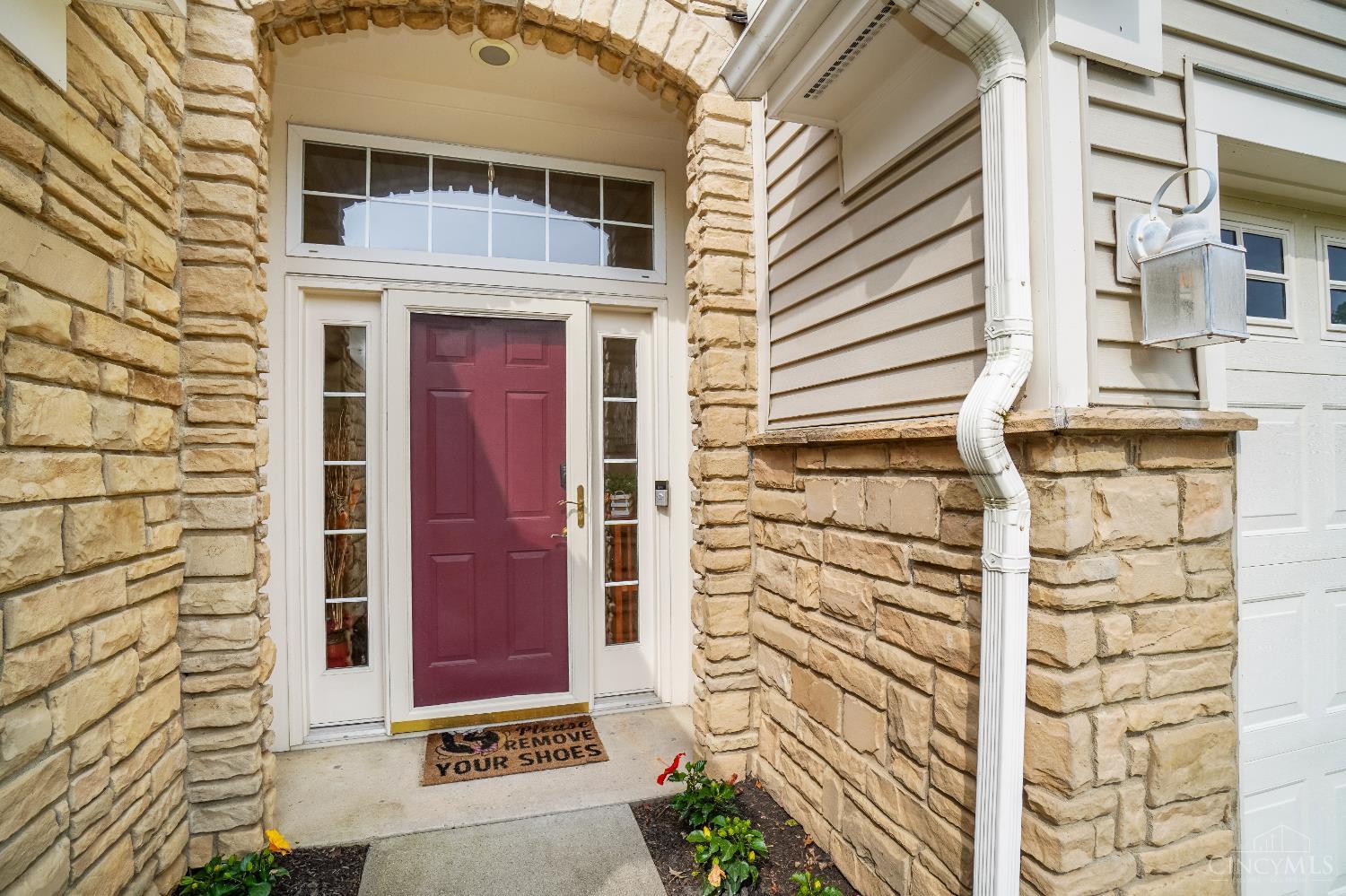 4209 Avalon Court, Batavia, Ohio image 3