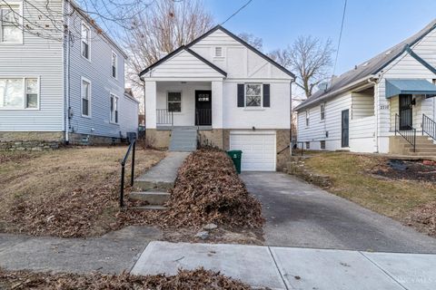 Photo of 3708 Zinsle Avenue, Cincinnati, OH 45213 (MLS # 1866975)