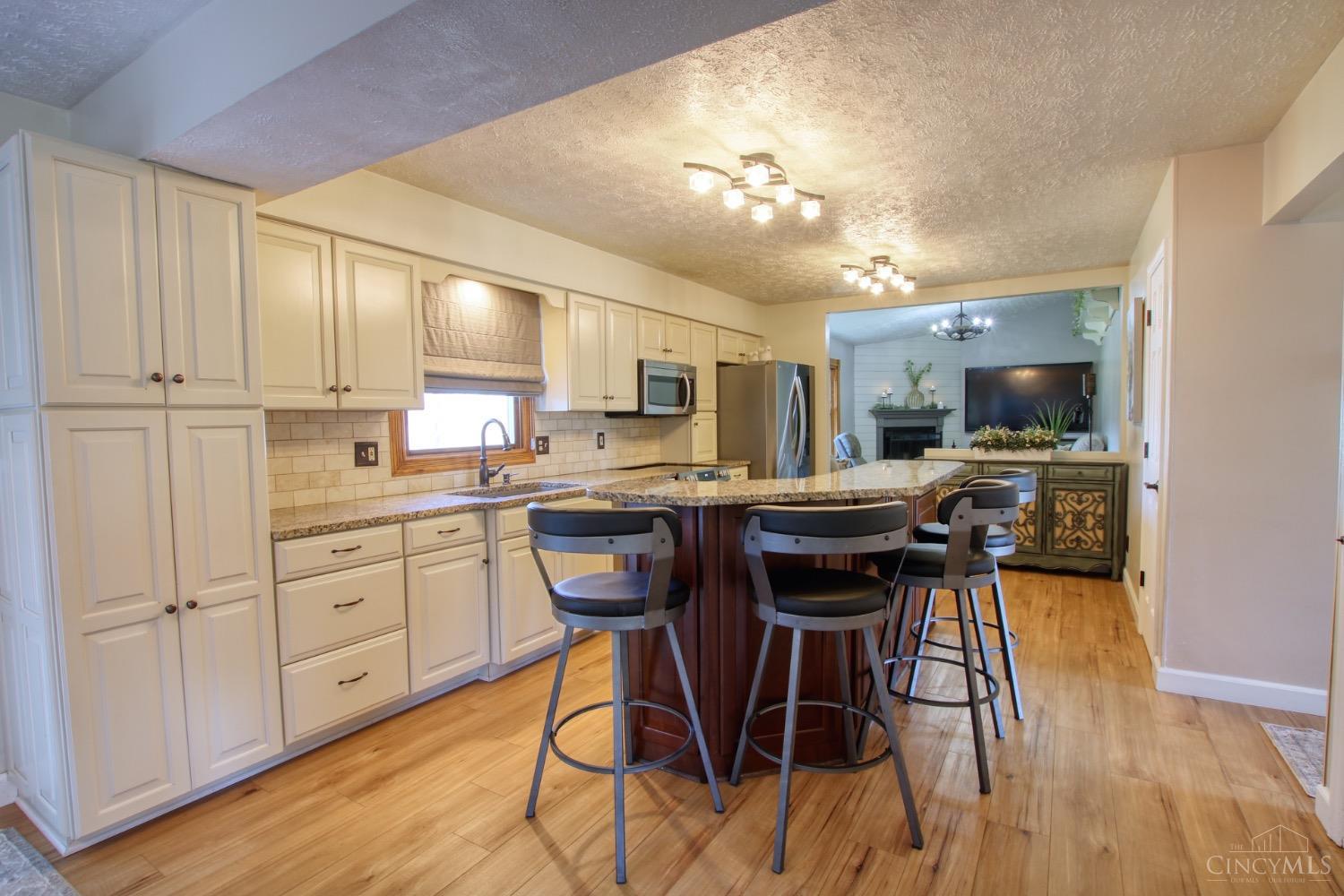 233 N Curry Road, Union Twp, Ohio image 11