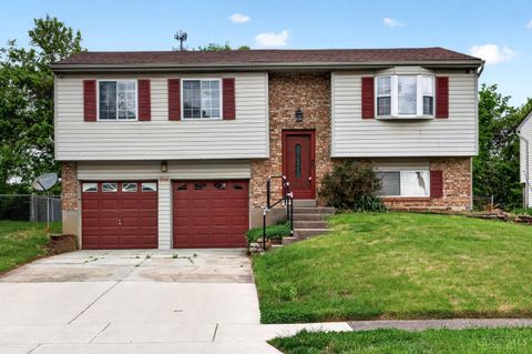Photo of 9946 Greenriver Drive, Cincinnati, OH 45231 (MLS # 1876823)