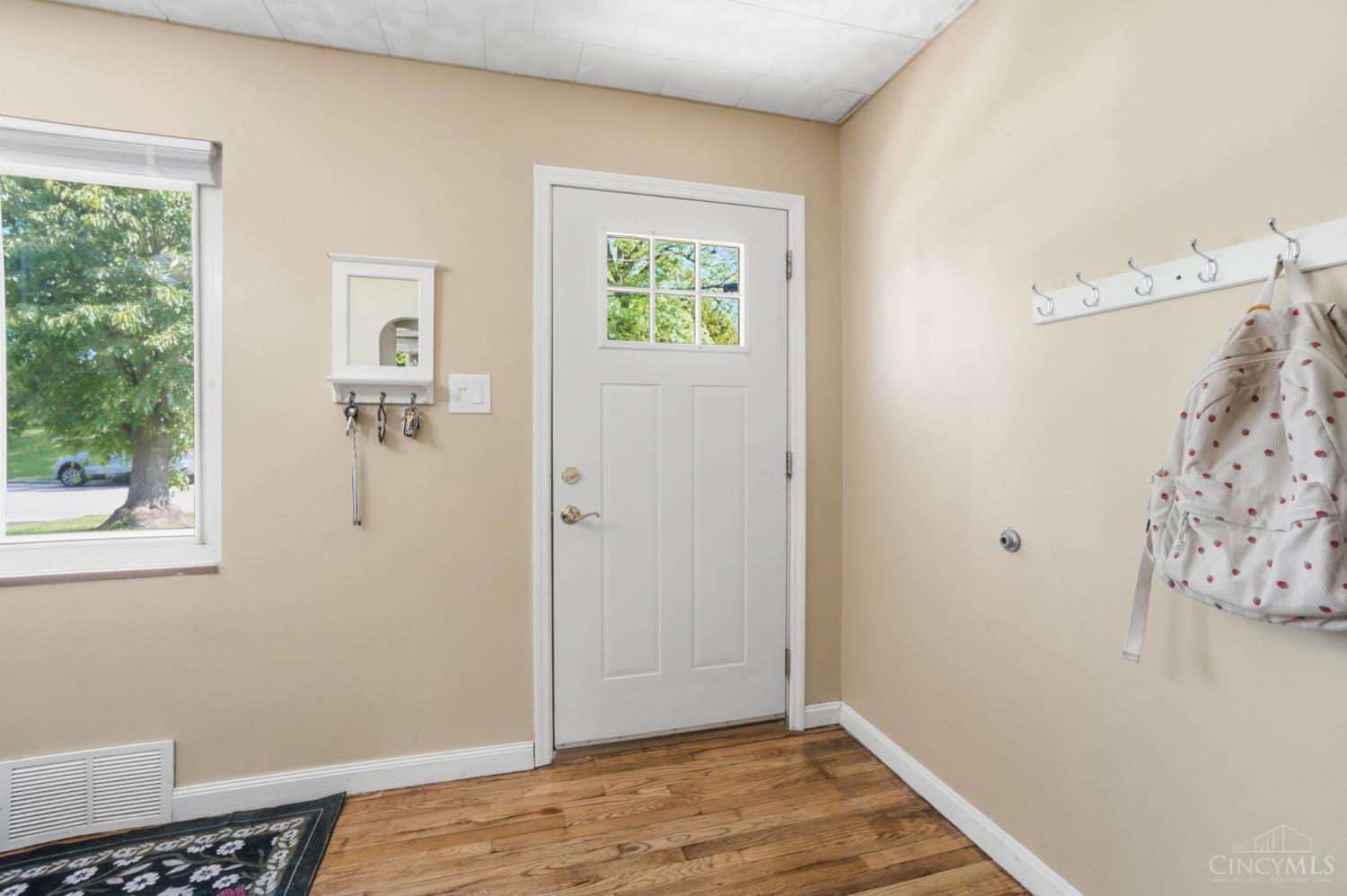 1525 Westview Court